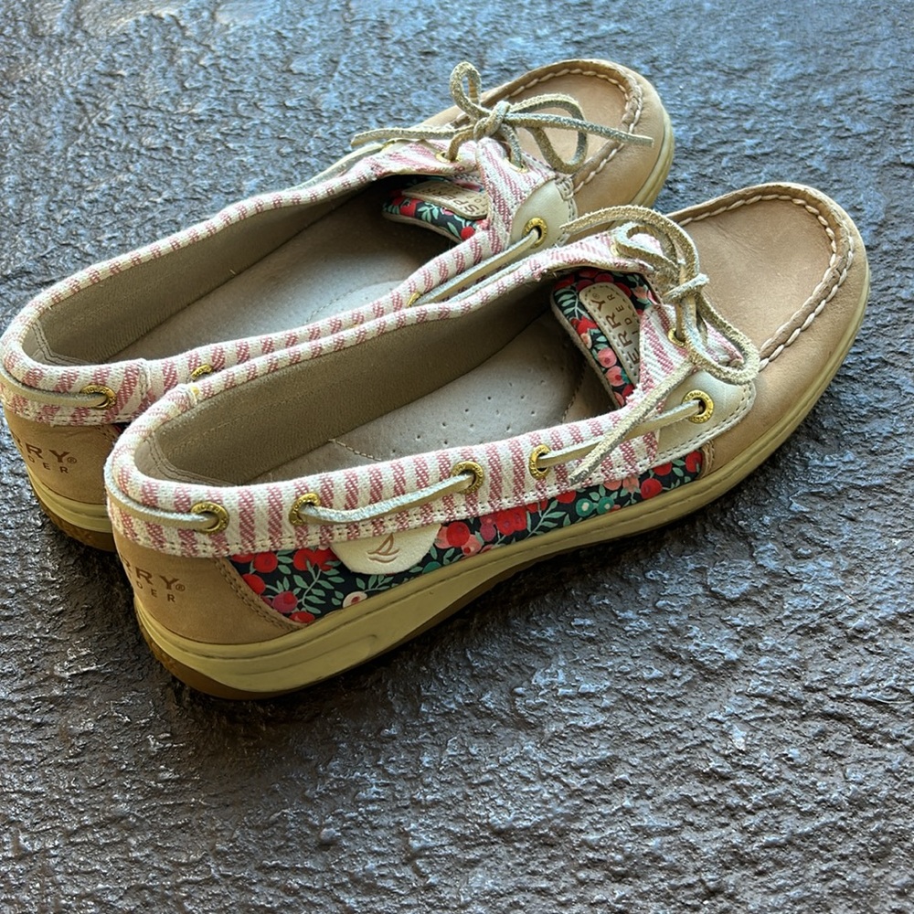 Sperry top siders angelfish size 9